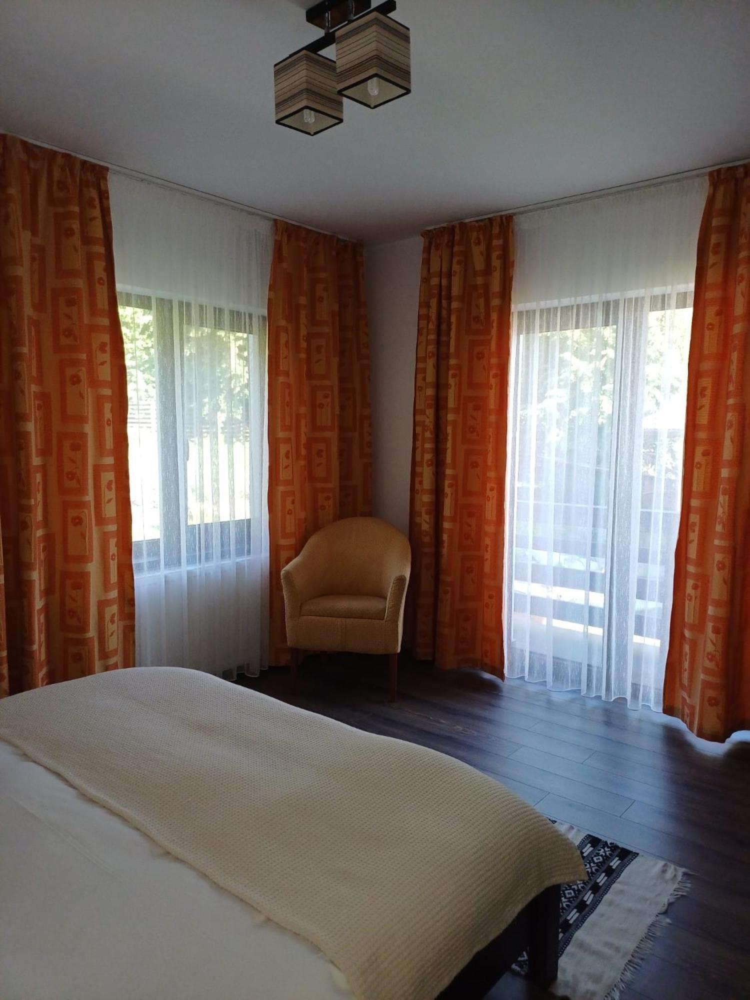 Hotel Dragomirna Sunset à Mitocu Dragomirnei Extérieur photo